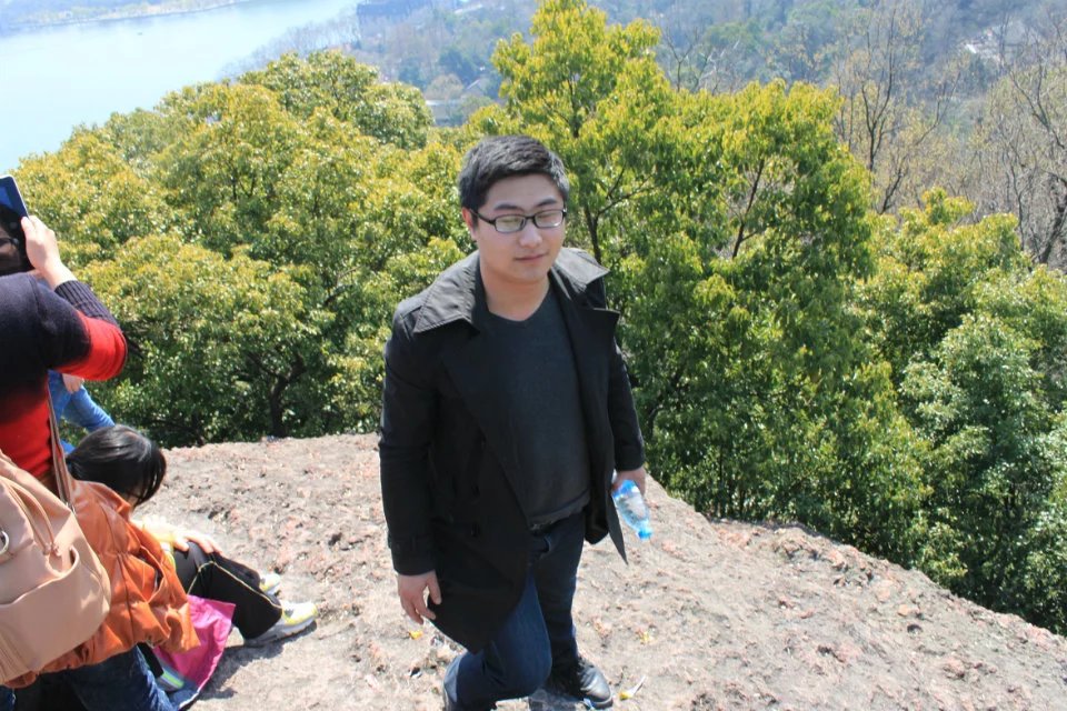 盤網互聯團隊均是來自各個行業的優秀人才組成，對于網站策劃、設計、推廣擁有豐富的經驗！