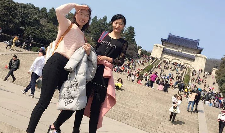 盤網互聯團隊均是來自各個行業的優秀人才組成，對于網站策劃、設計、推廣擁有豐富的經驗！